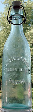 COMSTOCK GOVE & COMPANY LAGER BEER EMBOSSED BEER BOTTLE