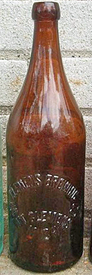THE WAHL BREWING COMPANY EMBOSSED BEER BOTTLE