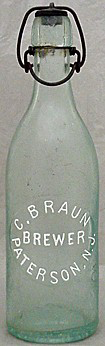 C. BRAUN BREWER EMBOSSED BEER BOTTLE