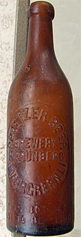 GRAETZER BEER BREWERY EMBOSSED BEER BOTTLE